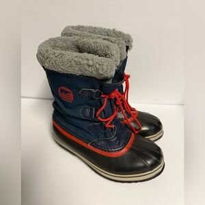 SOREL Yoot Pac Boot Women’s Size 7 Blue and Red Insulated